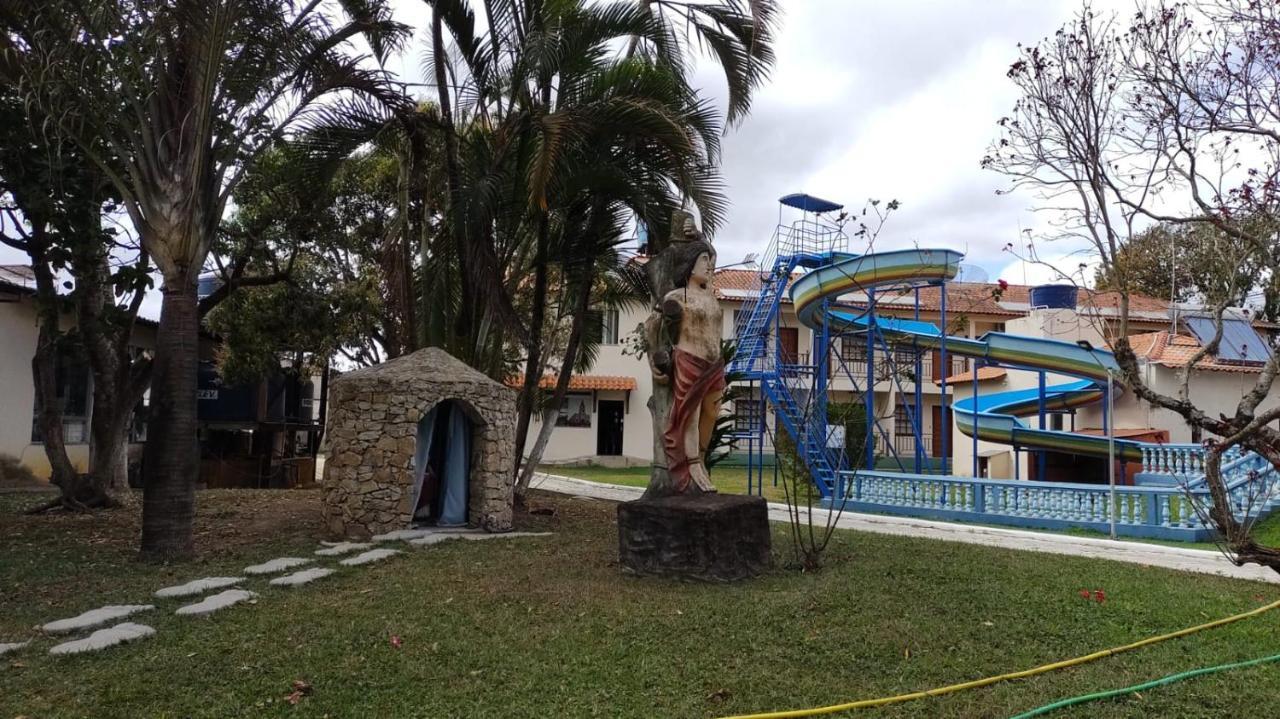 Pousada Clube Santa Cruz Santa Cruz de Minas Kültér fotó